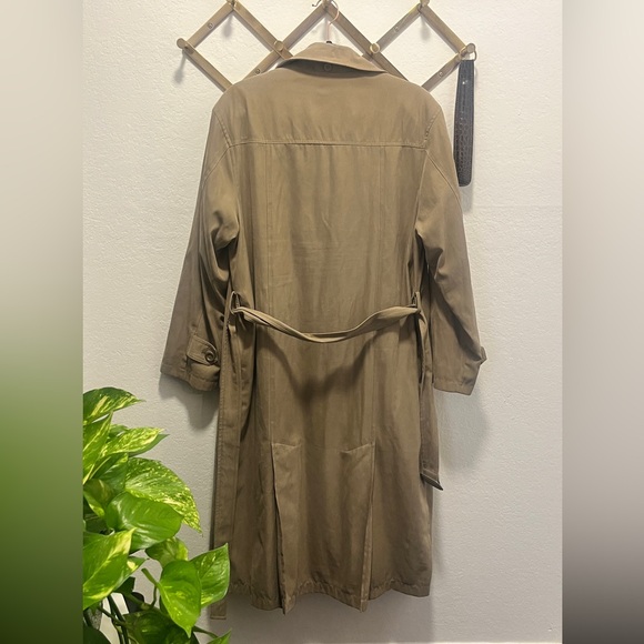 Vintage London Fog Trench Coat - Picture 4 of 6